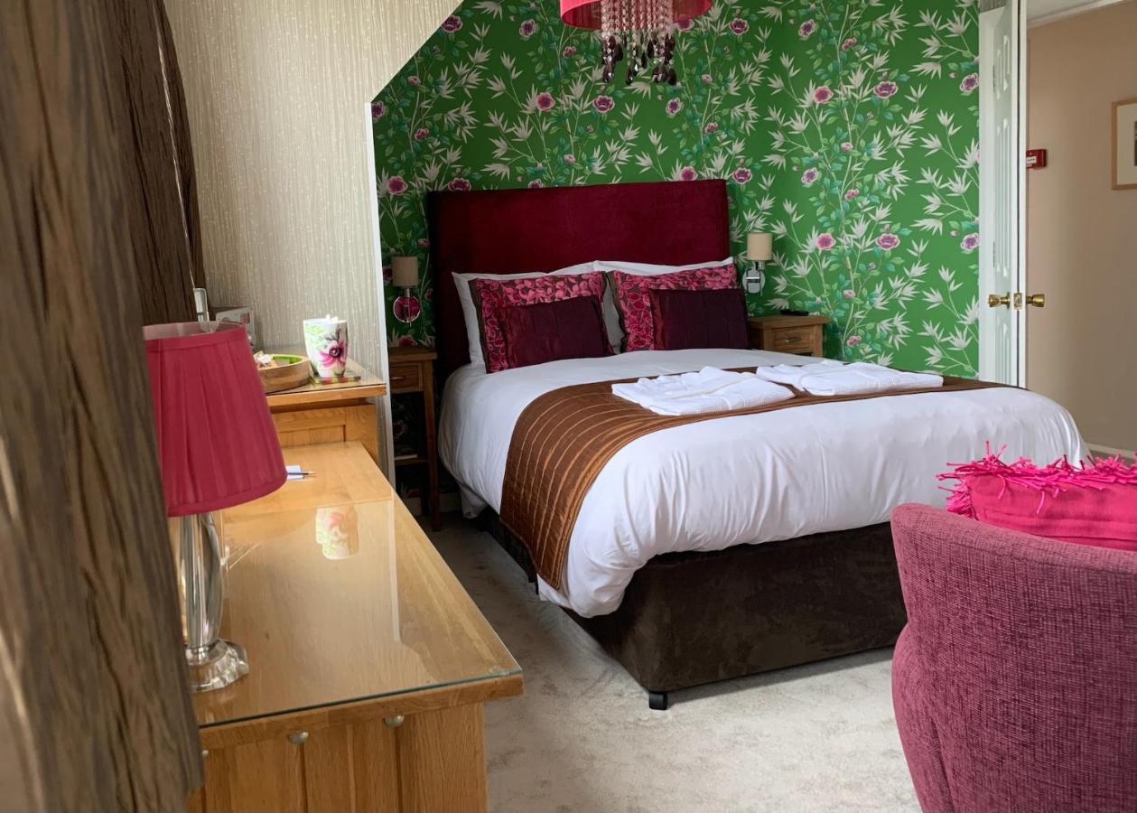 Ramsey House - Luxury Licensed B&B - Parking And Guest Lounge St. Davids  Exterior foto