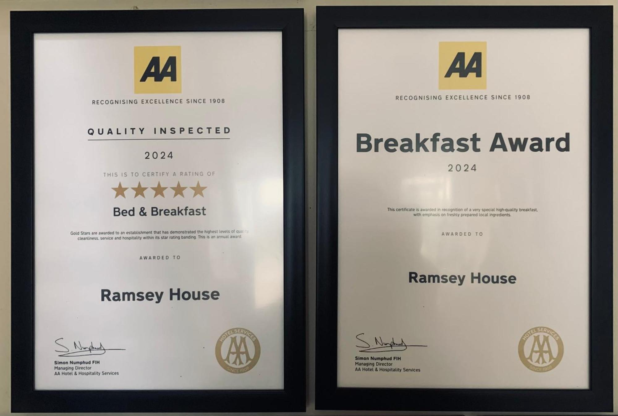Ramsey House - Luxury Licensed B&B - Parking And Guest Lounge St. Davids  Exterior foto
